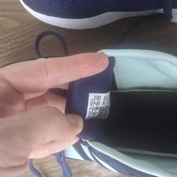 Adidas Woman Dark Blue and White Sneakers - Picture 7 of 9